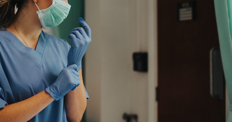 A IMPORTÂNCIA DO ENFERMEIRO ESTOMATERAPEUTA NOS CENTROS DE ATENDIMENTO A PESSOA COM ESTOMIA DE ELIMINAÇÃO.