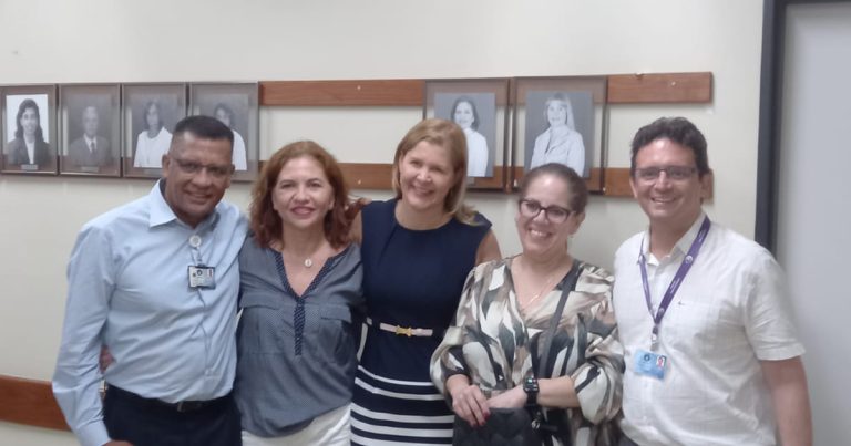 Núcleo de Estomaterapia em Hospital Universitário